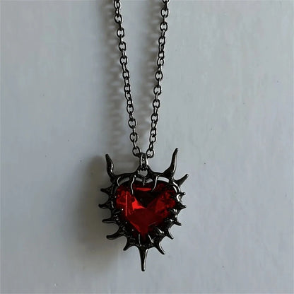 1PC New Vintage Thorn Heart