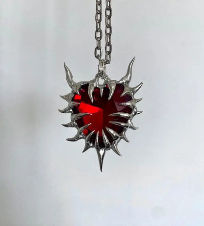 1PC New Vintage Thorn Heart